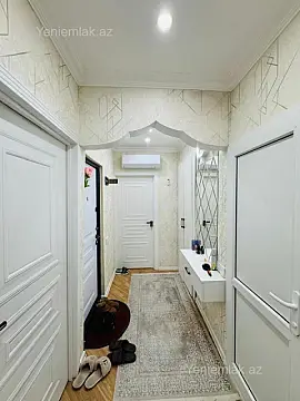 Satılır 2 otaqlı köhnə tikili 65 m²