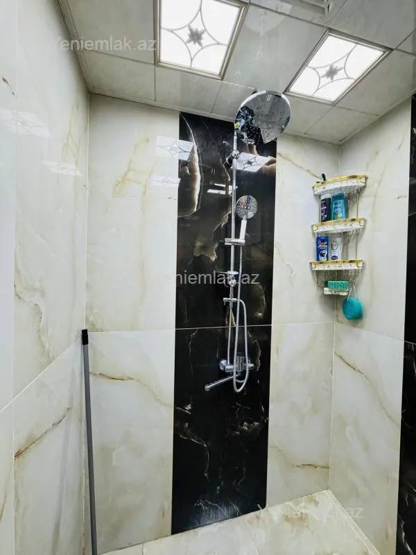 Satılır 2 otaqlı köhnə tikili 65 m²