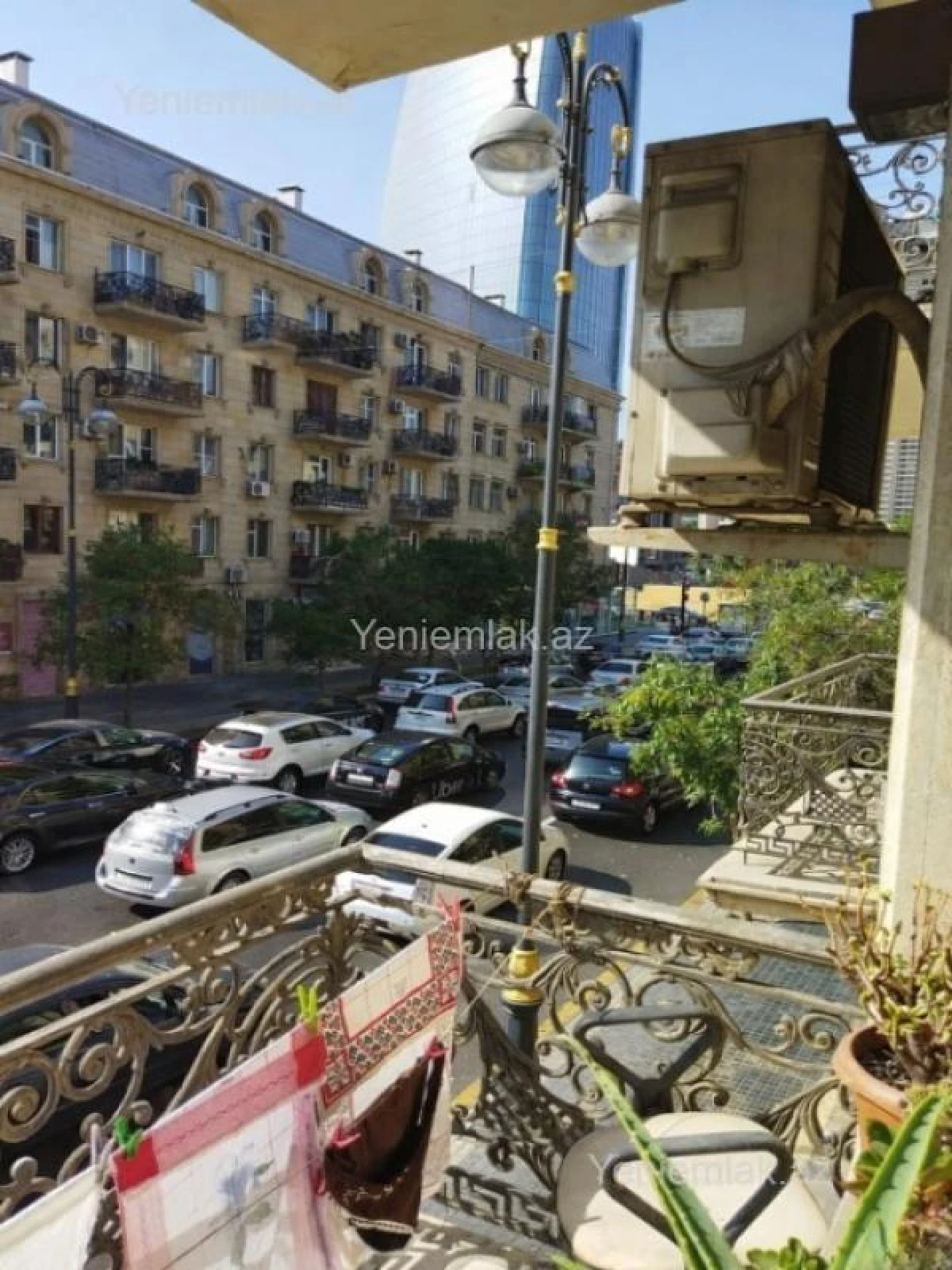 Satılır 2 otaqlı köhnə tikili 55 m²