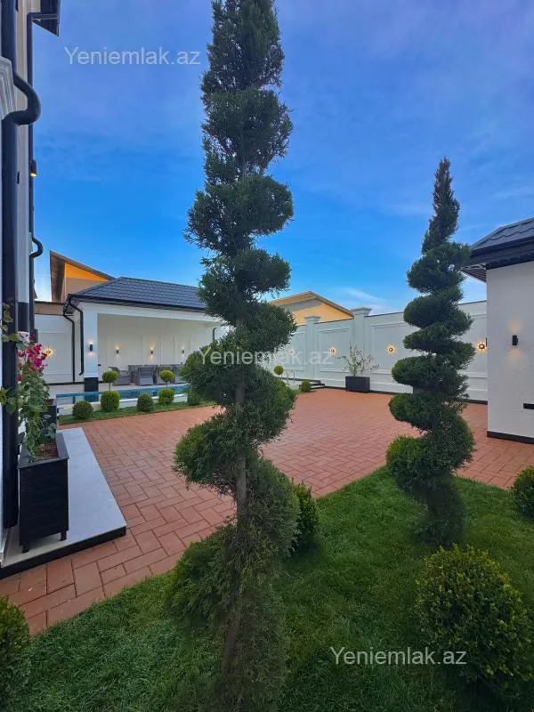 Satılır 4 otaqlı həyət evi 220 m²