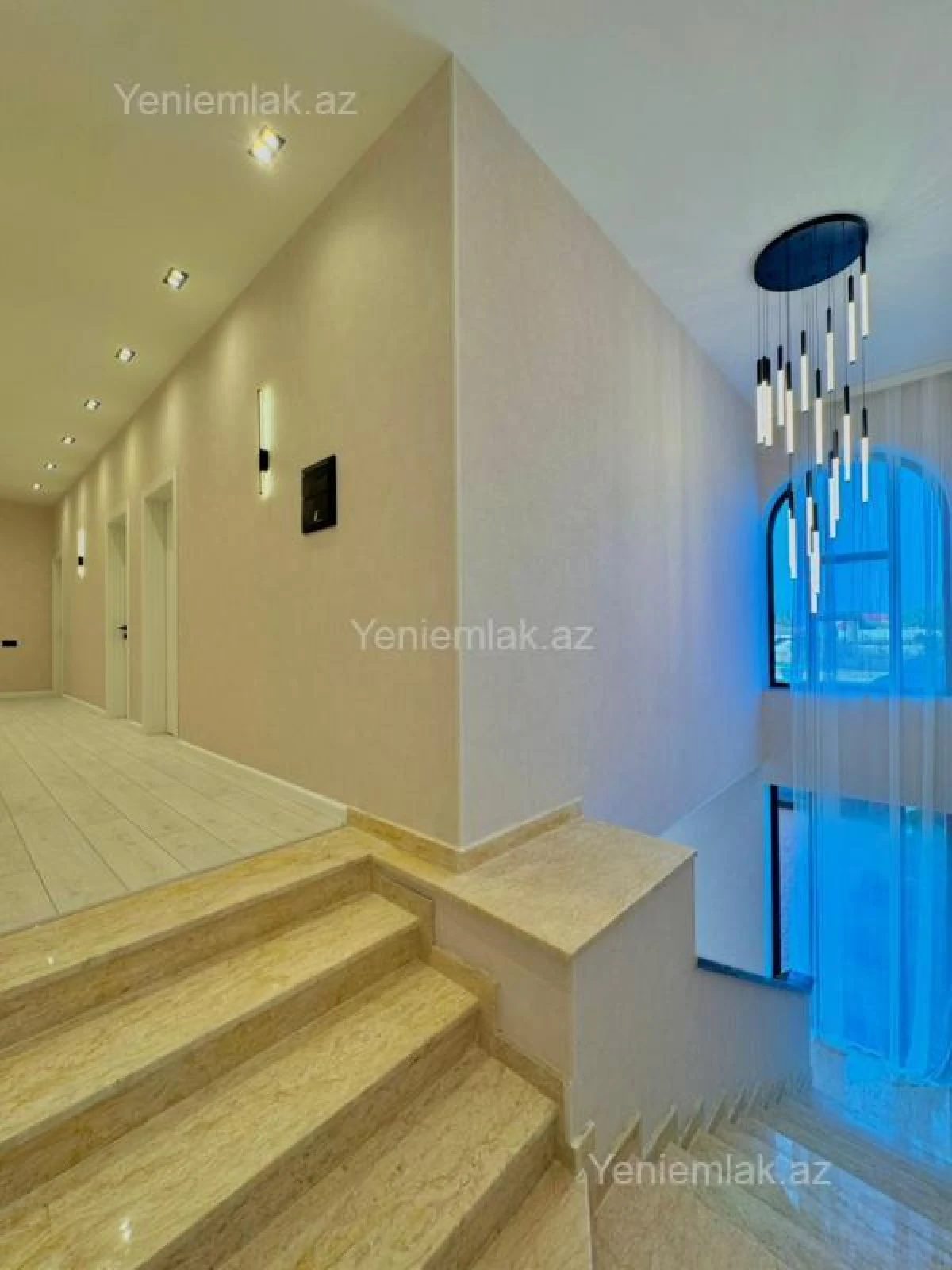 Satılır 4 otaqlı həyət evi 220 m²