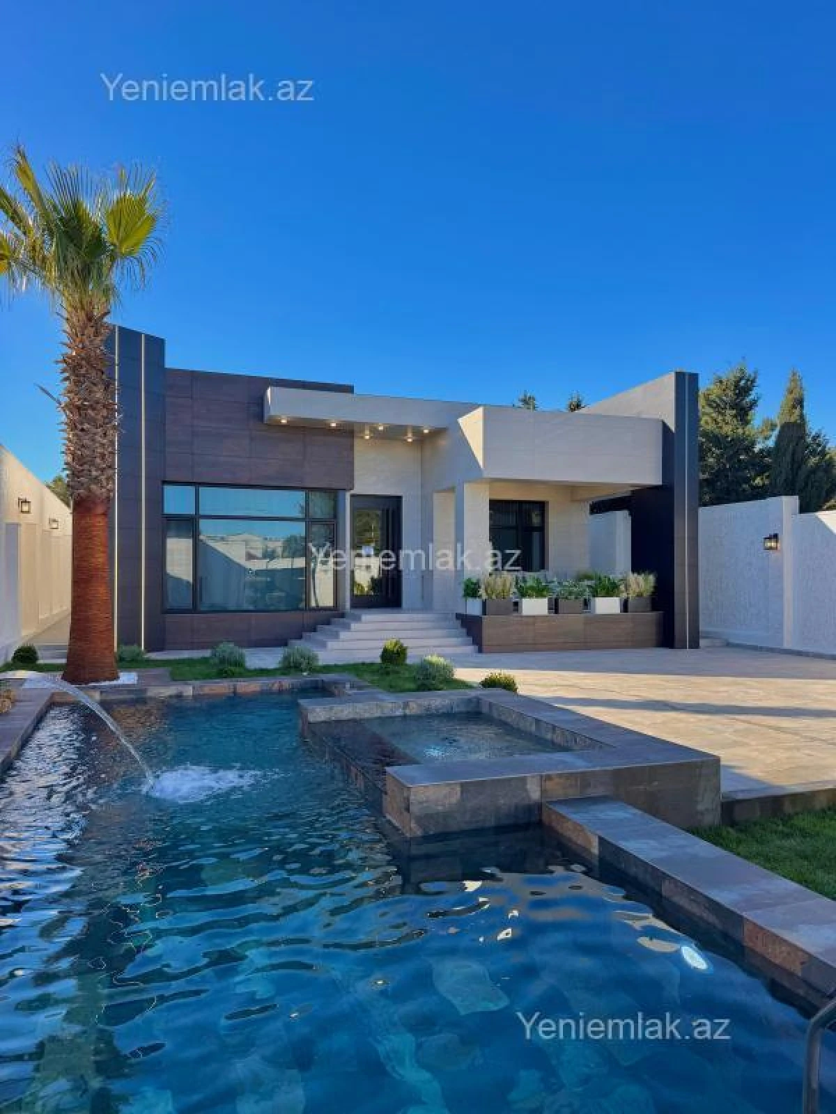 Satılır 5 otaqlı həyət evi 250 m²