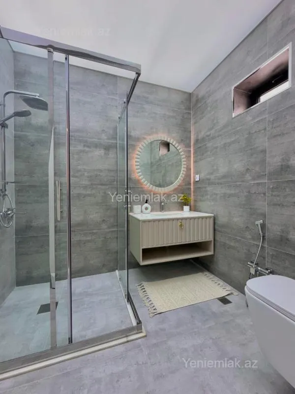 Satılır 5 otaqlı həyət evi 250 m²