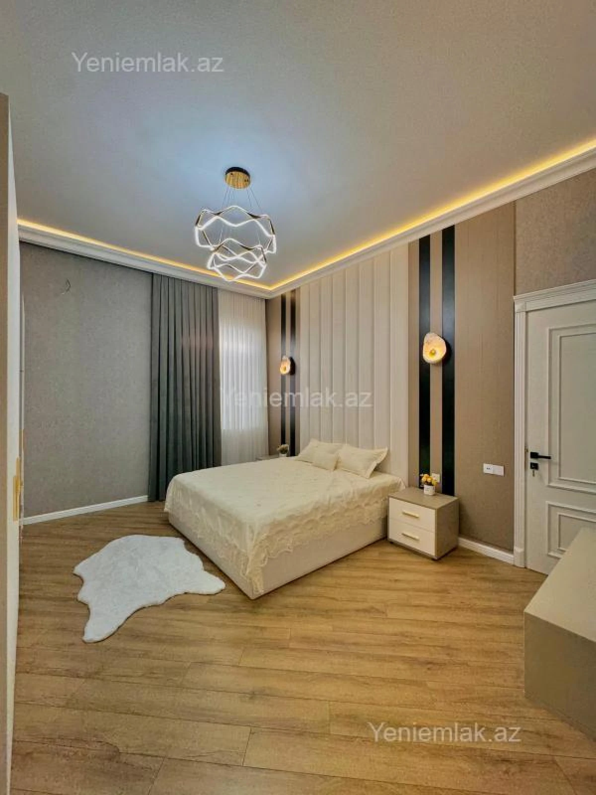 Satılır 5 otaqlı həyət evi 250 m²