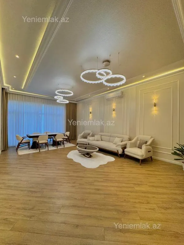 Satılır 5 otaqlı həyət evi 250 m²