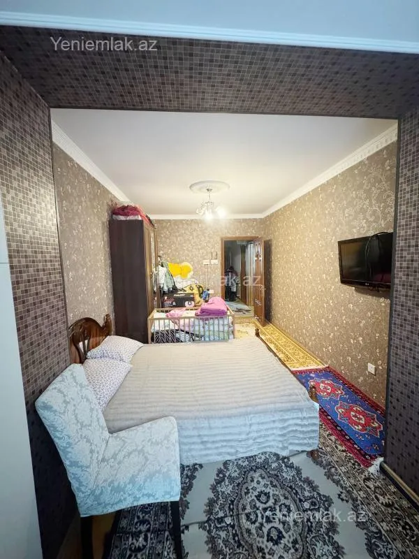 Satılır 3 otaqlı köhnə tikili 80 m²