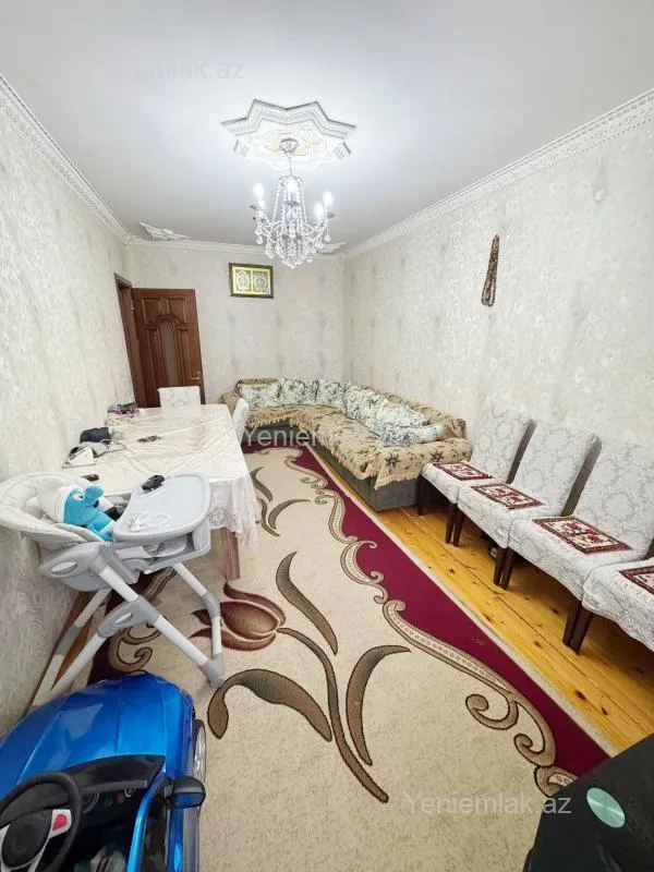 Satılır 3 otaqlı köhnə tikili 80 m²