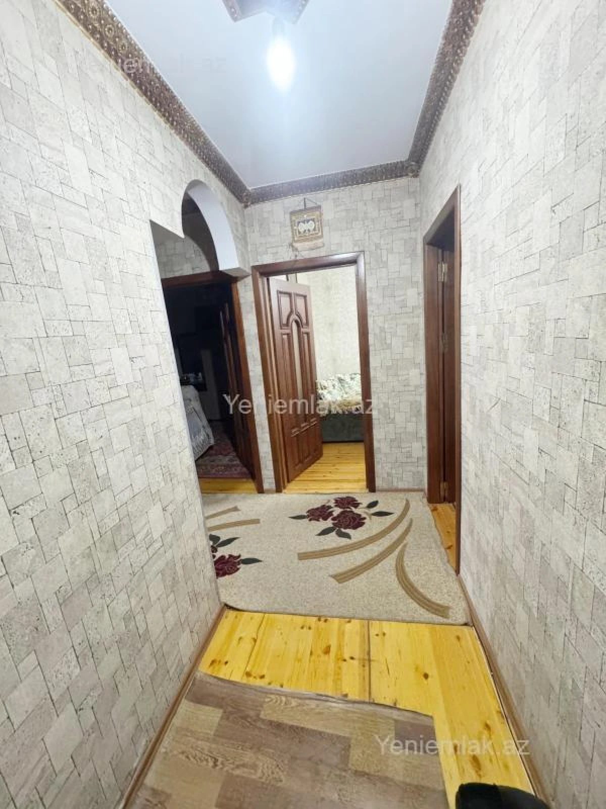 Satılır 3 otaqlı köhnə tikili 80 m²