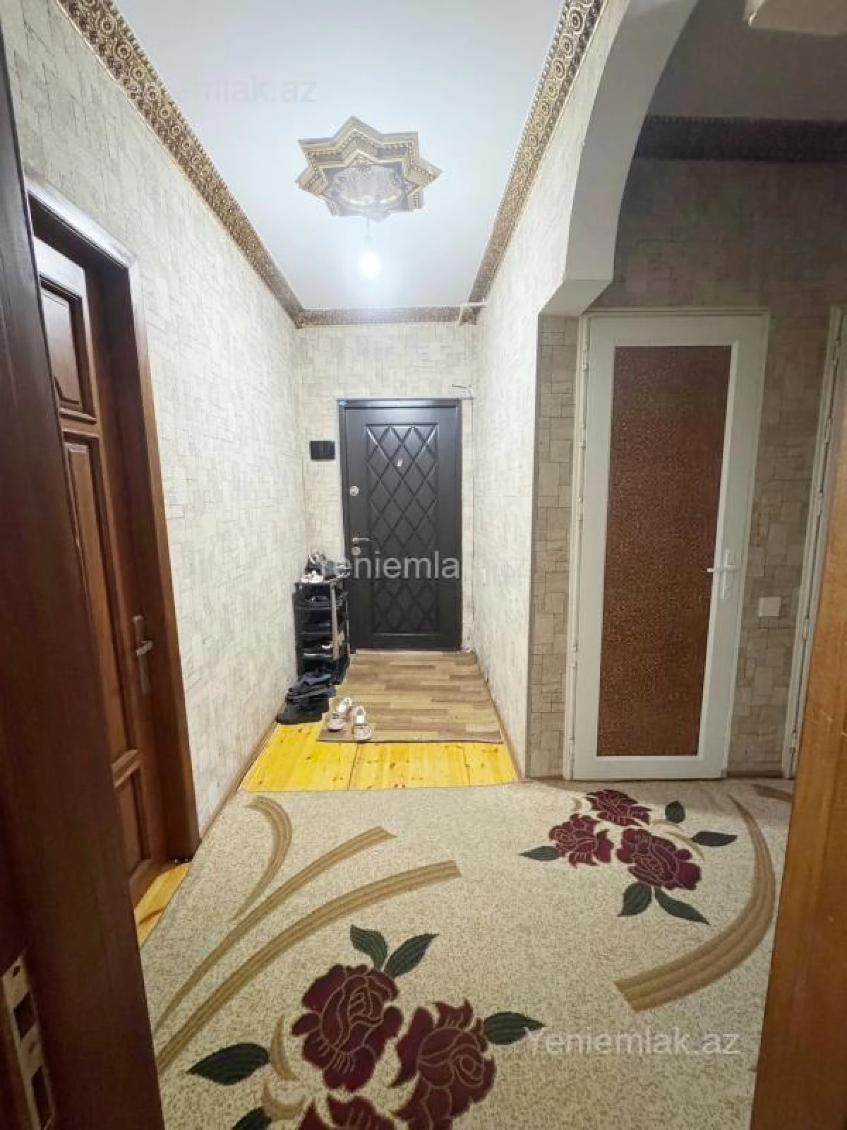 Satılır 3 otaqlı köhnə tikili 80 m²