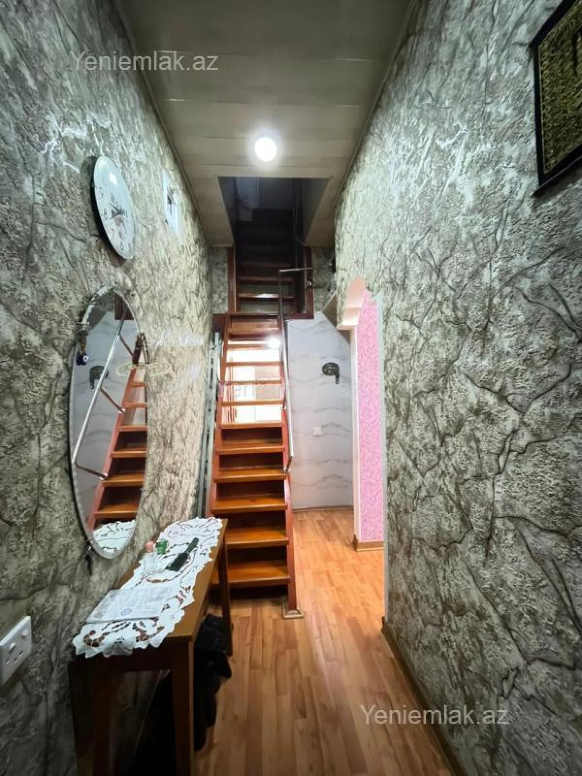 Satılır 3 otaqlı köhnə tikili 62.4 m²