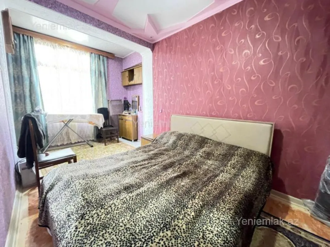 Satılır 3 otaqlı köhnə tikili 62.4 m²