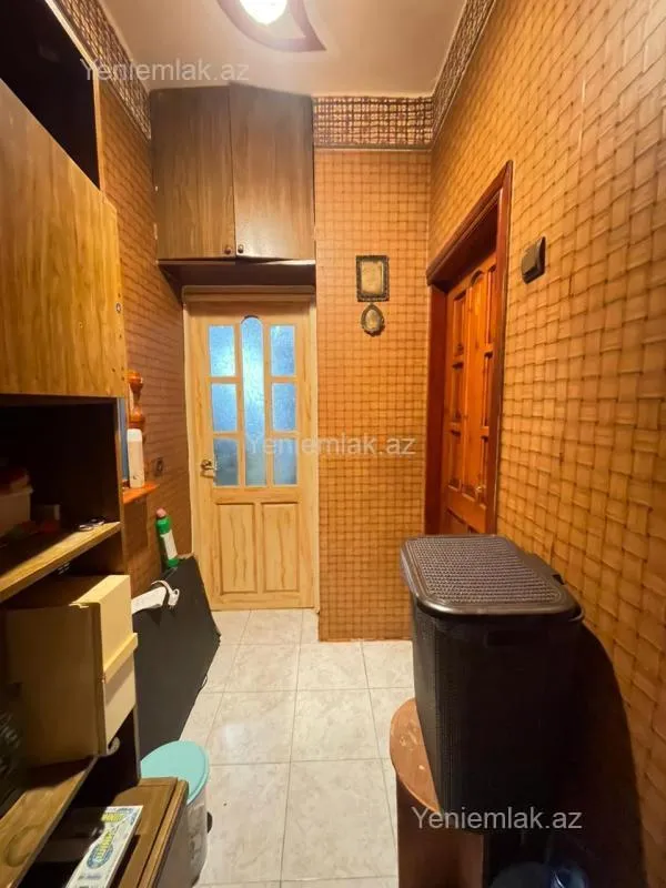 Satılır 3 otaqlı köhnə tikili 62.4 m²