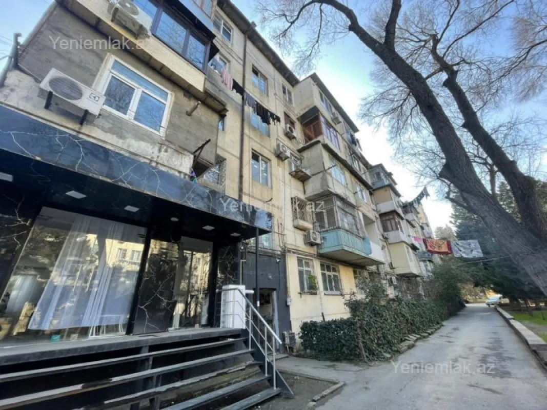 Satılır 3 otaqlı köhnə tikili 60 m²