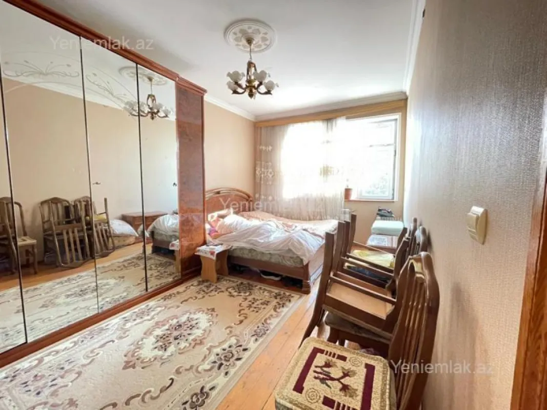Satılır 3 otaqlı köhnə tikili 60 m²