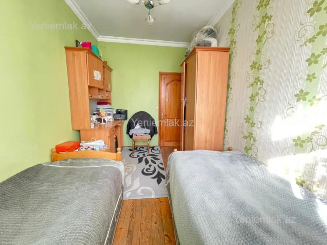 Satılır 3 otaqlı köhnə tikili 60 m²