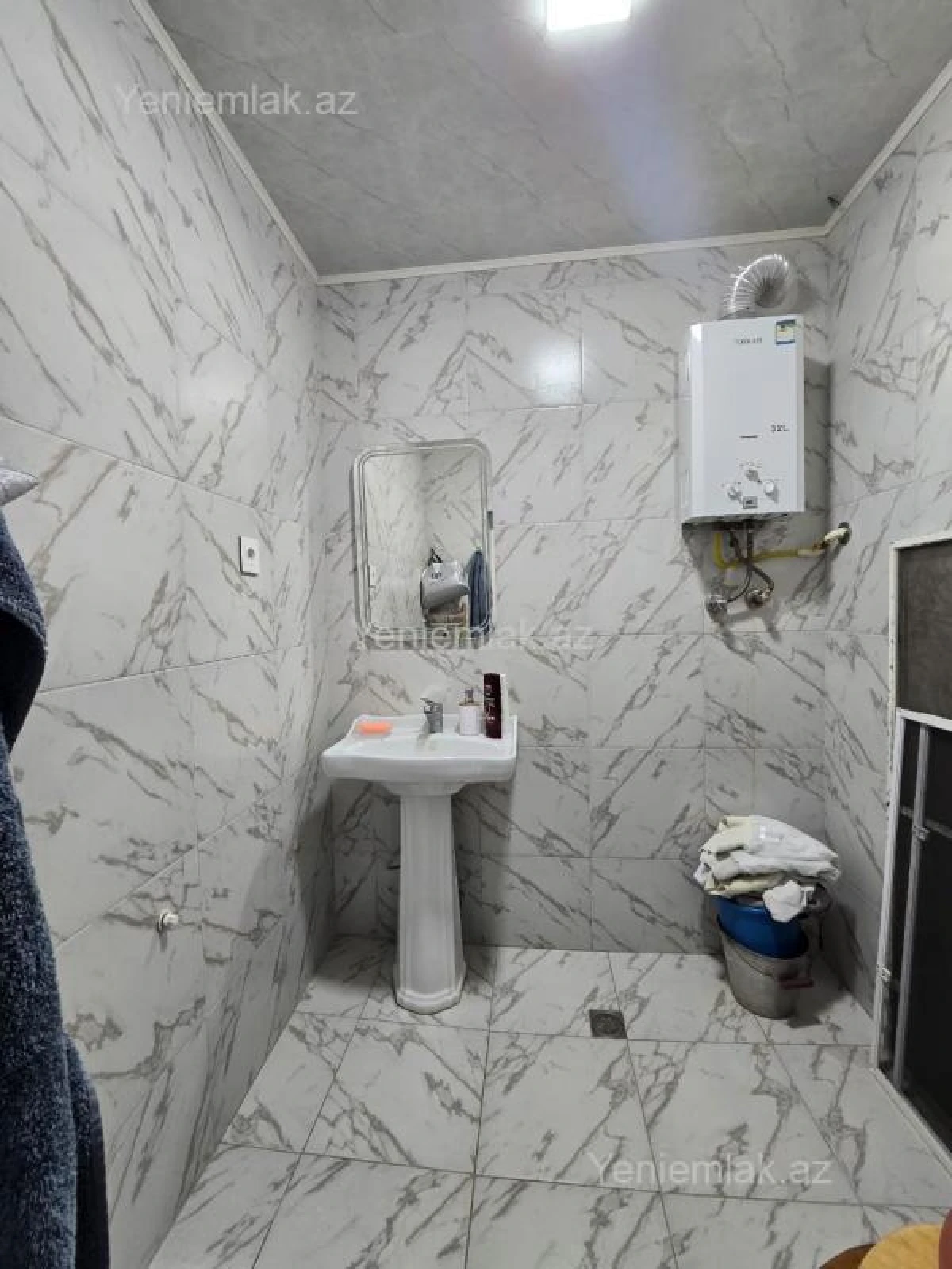 Satılır 2 otaqlı köhnə tikili 55 m²