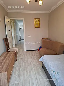 Satılır 3 otaqlı köhnə tikili 70 m²