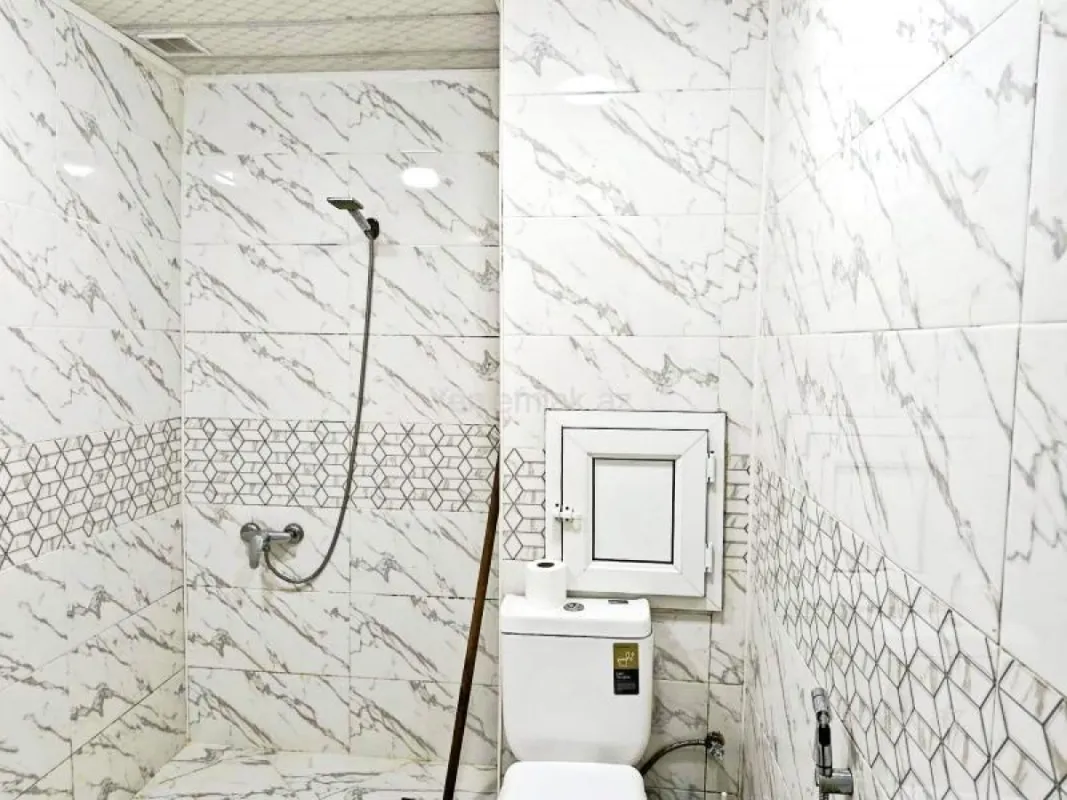 Satılır 2 otaqlı köhnə tikili 40 m²