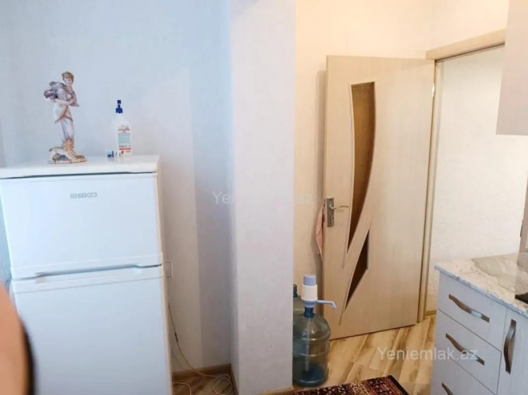 Satılır 2 otaqlı köhnə tikili 40 m²