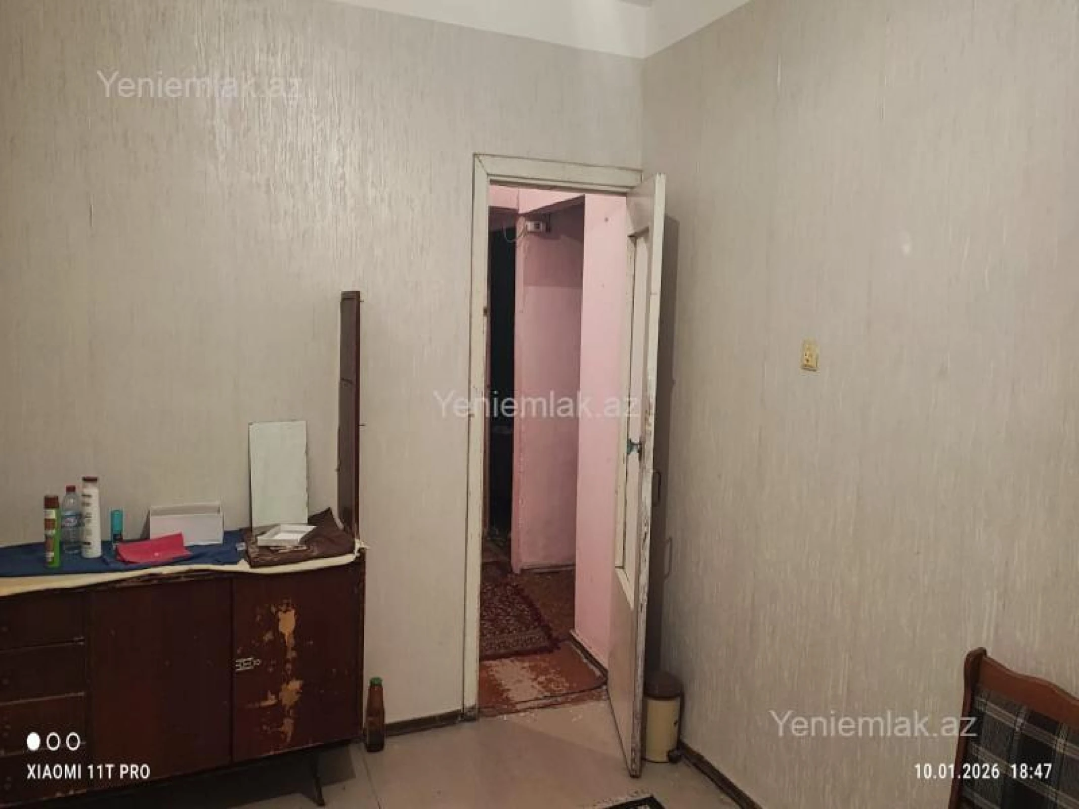 Satılır 3 otaqlı köhnə tikili 60 m²