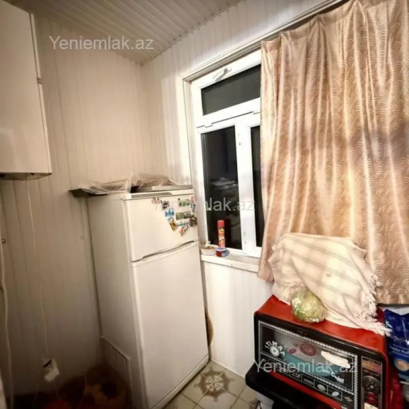 Satılır 2 otaqlı köhnə tikili 58 m²