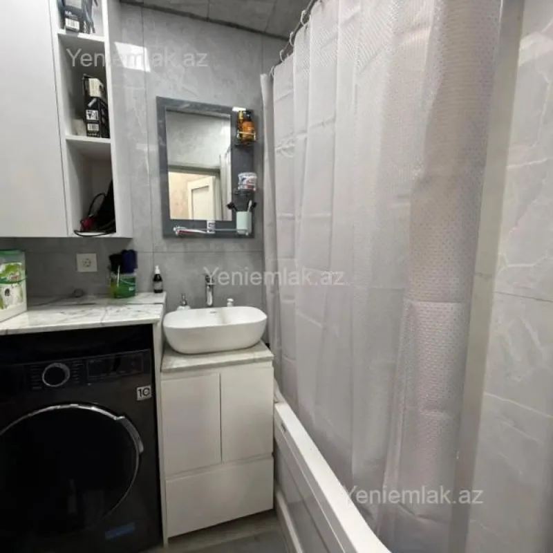 Satılır 2 otaqlı köhnə tikili 58 m²