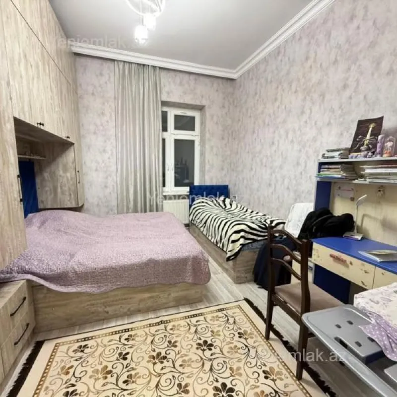 Satılır 2 otaqlı köhnə tikili 58 m²