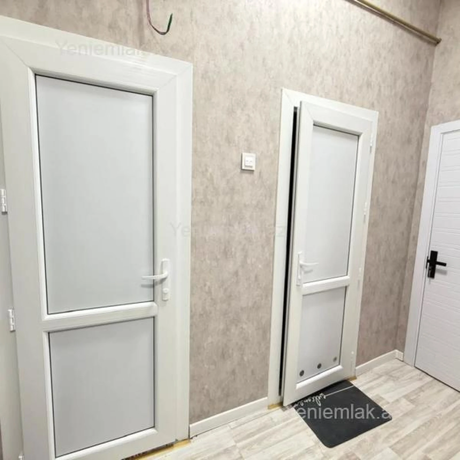 Satılır 2 otaqlı köhnə tikili 58 m²