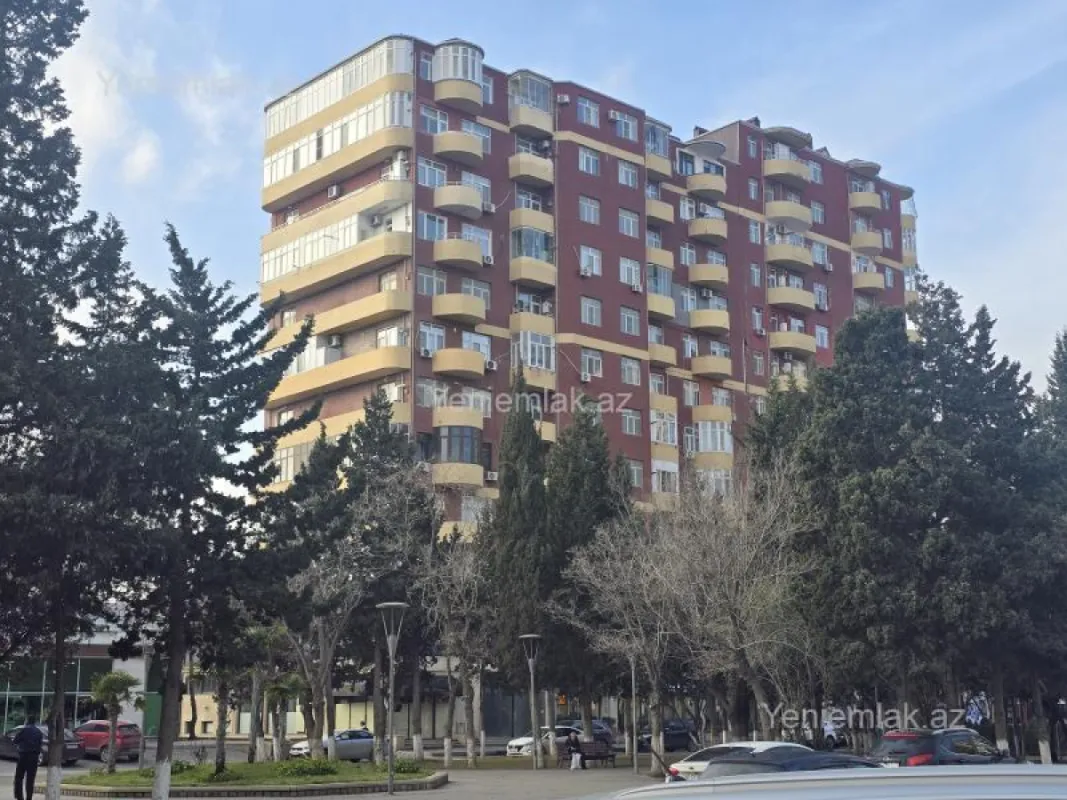 Satılır 3 otaqlı yeni tikili 136 m²
