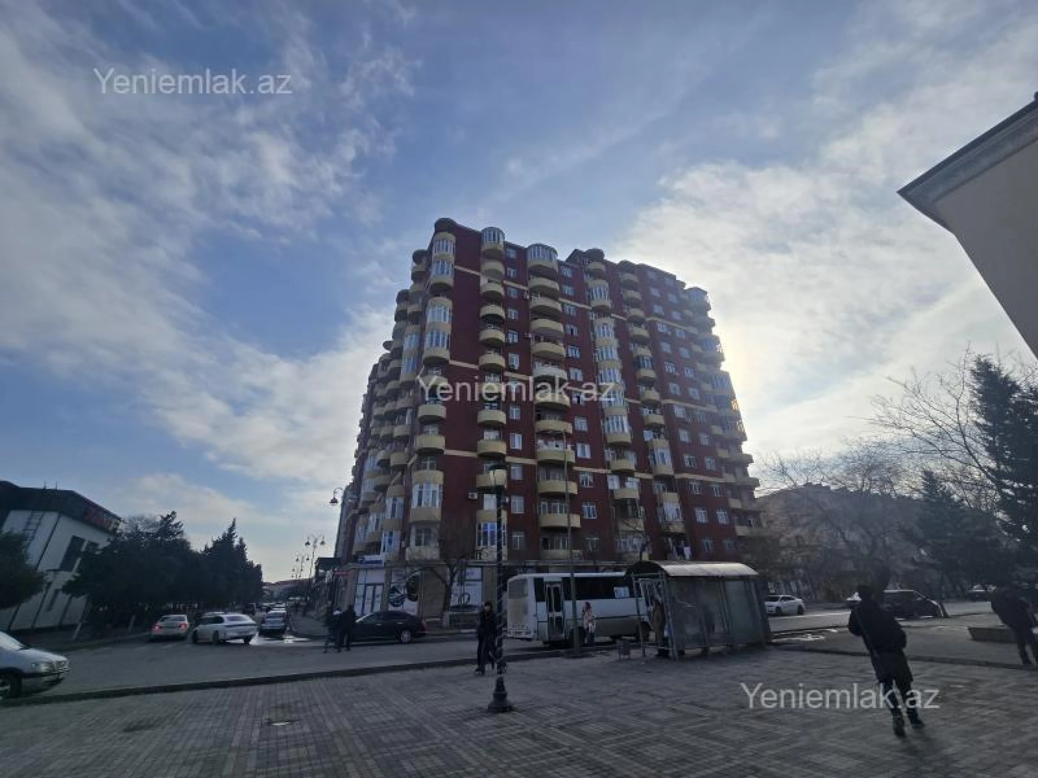 Satılır 3 otaqlı yeni tikili 136 m²