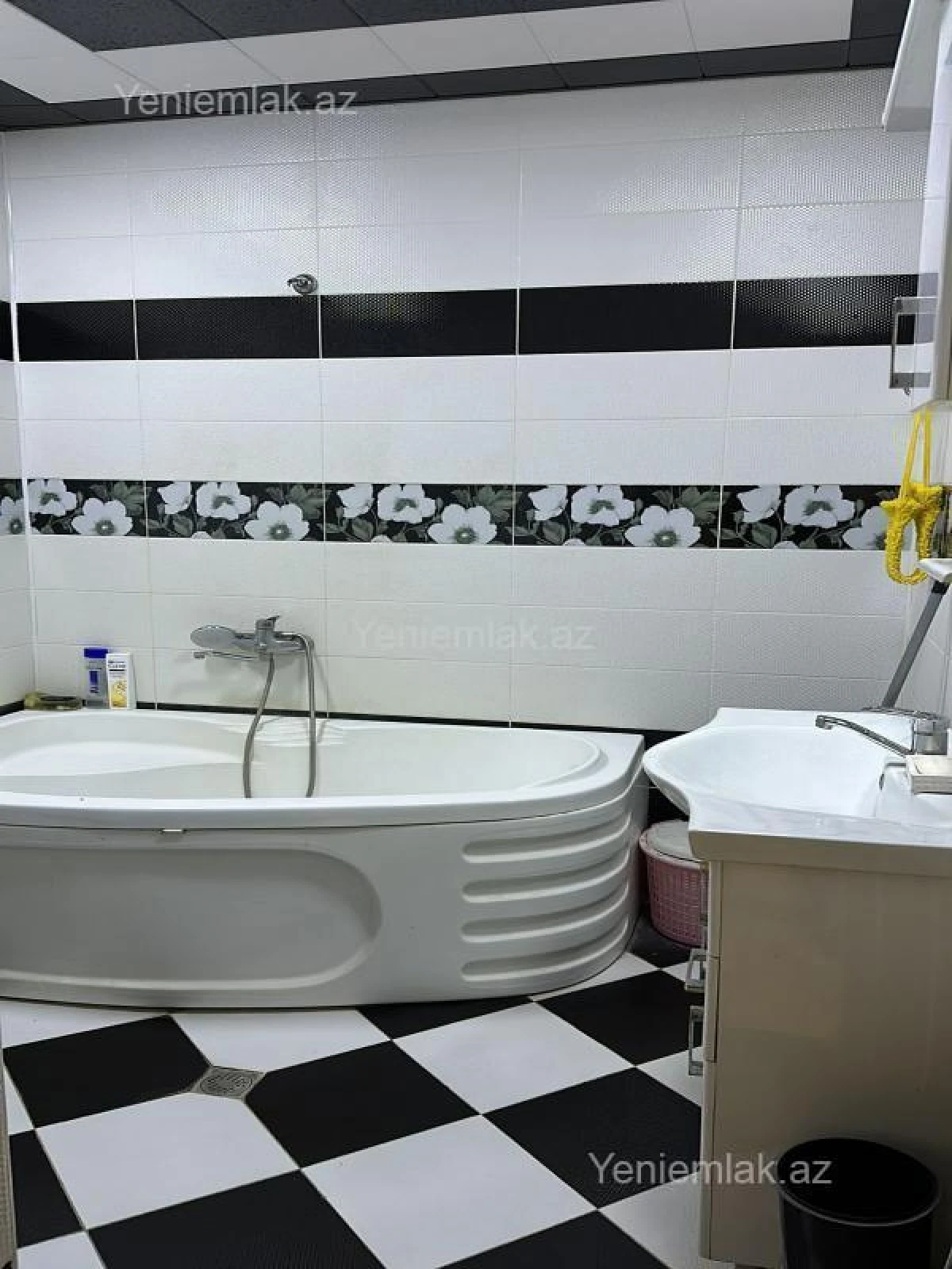 Satılır 2 otaqlı yeni tikili 93 m²