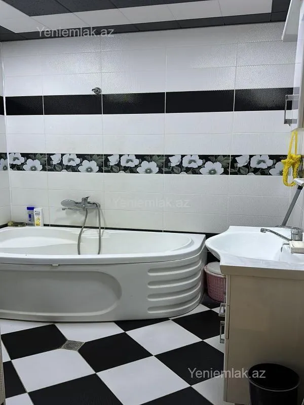 Satılır 2 otaqlı yeni tikili 93 m²