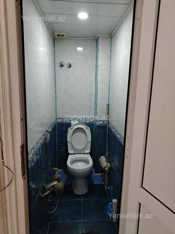 Satılır 4 otaqlı köhnə tikili 103 m²