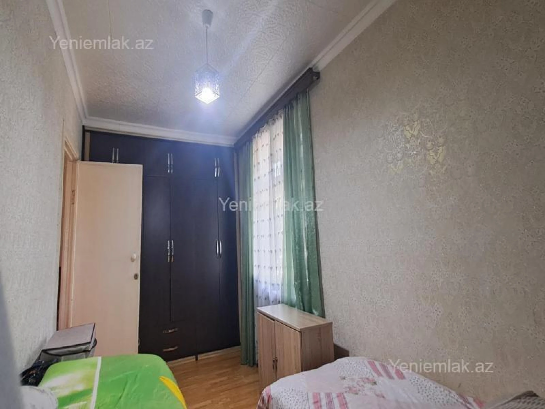 Satılır 2 otaqlı köhnə tikili 48 m²