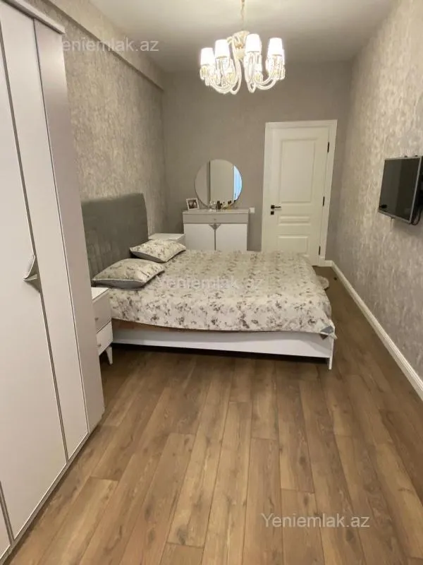 Satılır 3 otaqlı yeni tikili 90 m²