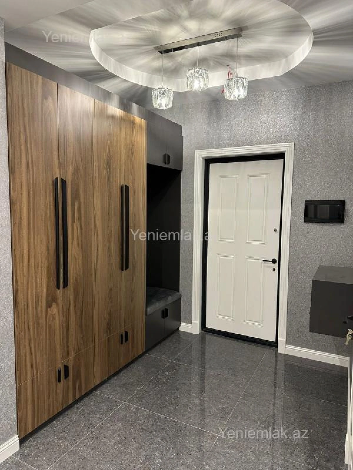 Satılır 3 otaqlı yeni tikili 90 m²