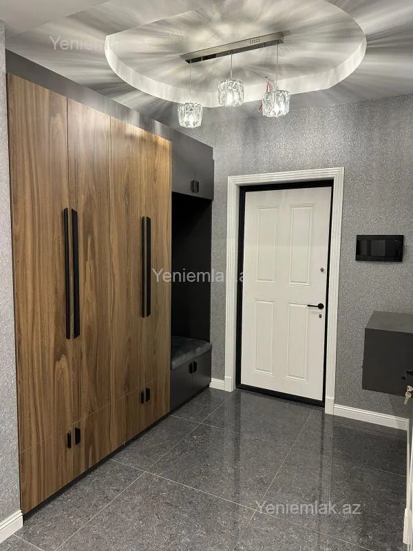 Satılır 3 otaqlı yeni tikili 90 m²