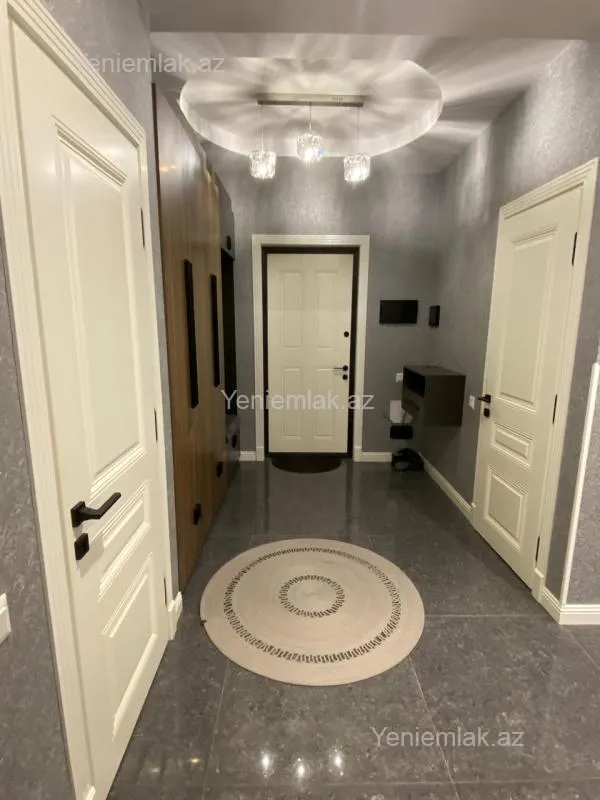 Satılır 3 otaqlı yeni tikili 90 m²