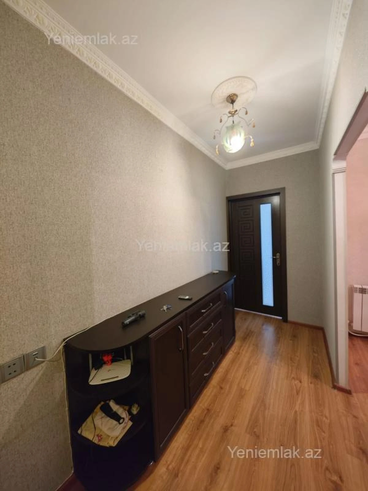 Satılır 2 otaqlı köhnə tikili 65 m²
