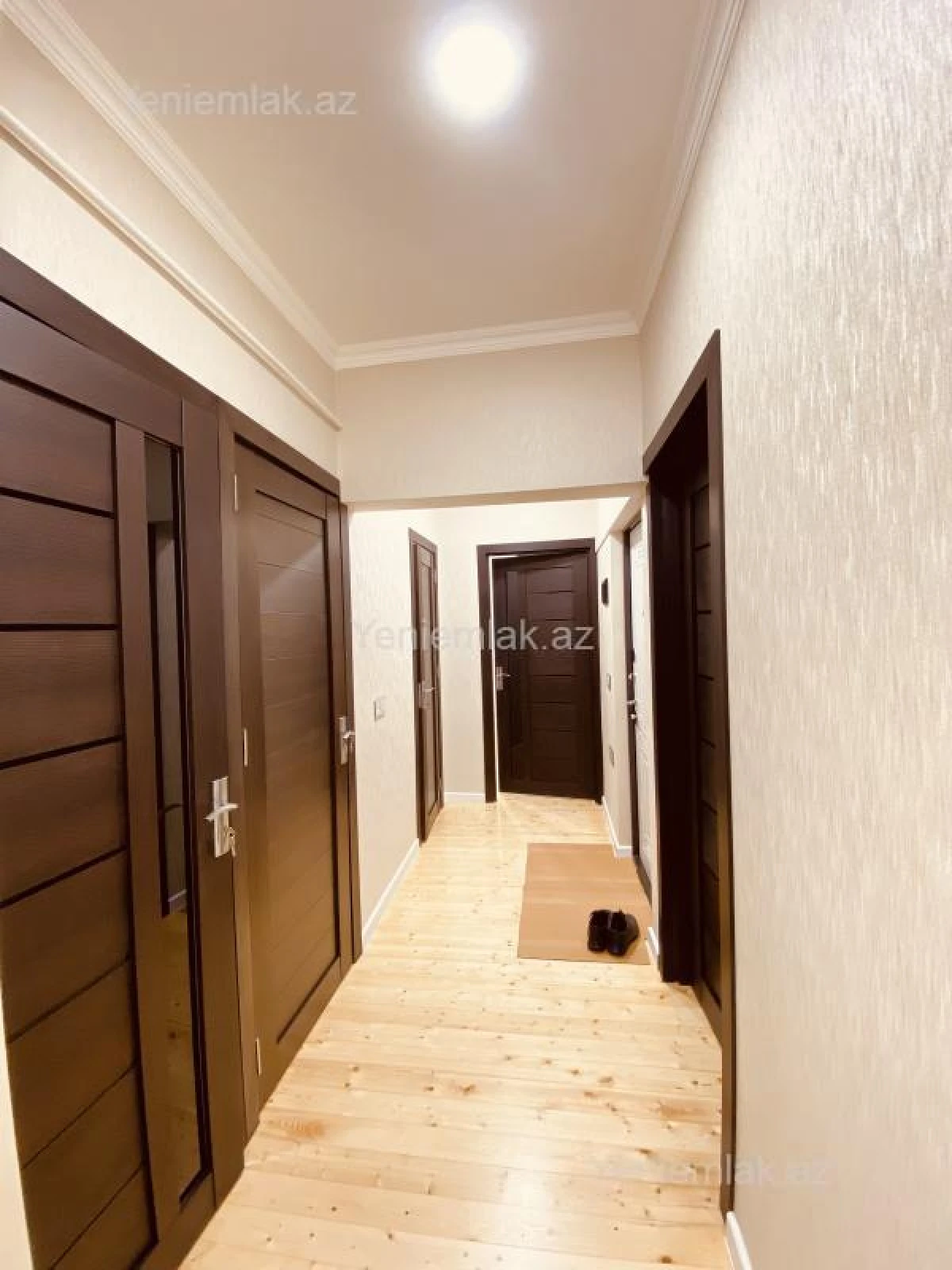Satılır 2 otaqlı köhnə tikili 60 m²