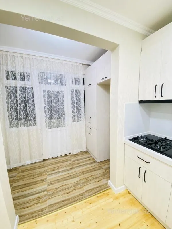 Satılır 2 otaqlı köhnə tikili 60 m²