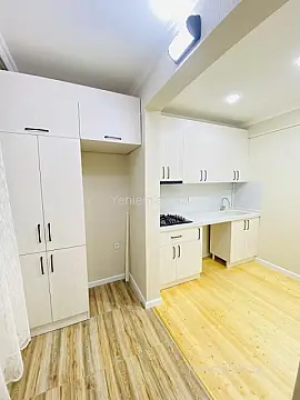Satılır 2 otaqlı köhnə tikili 60 m²