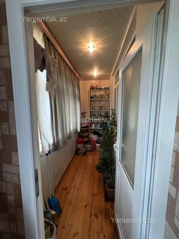 Satılır 3 otaqlı köhnə tikili 80 m²