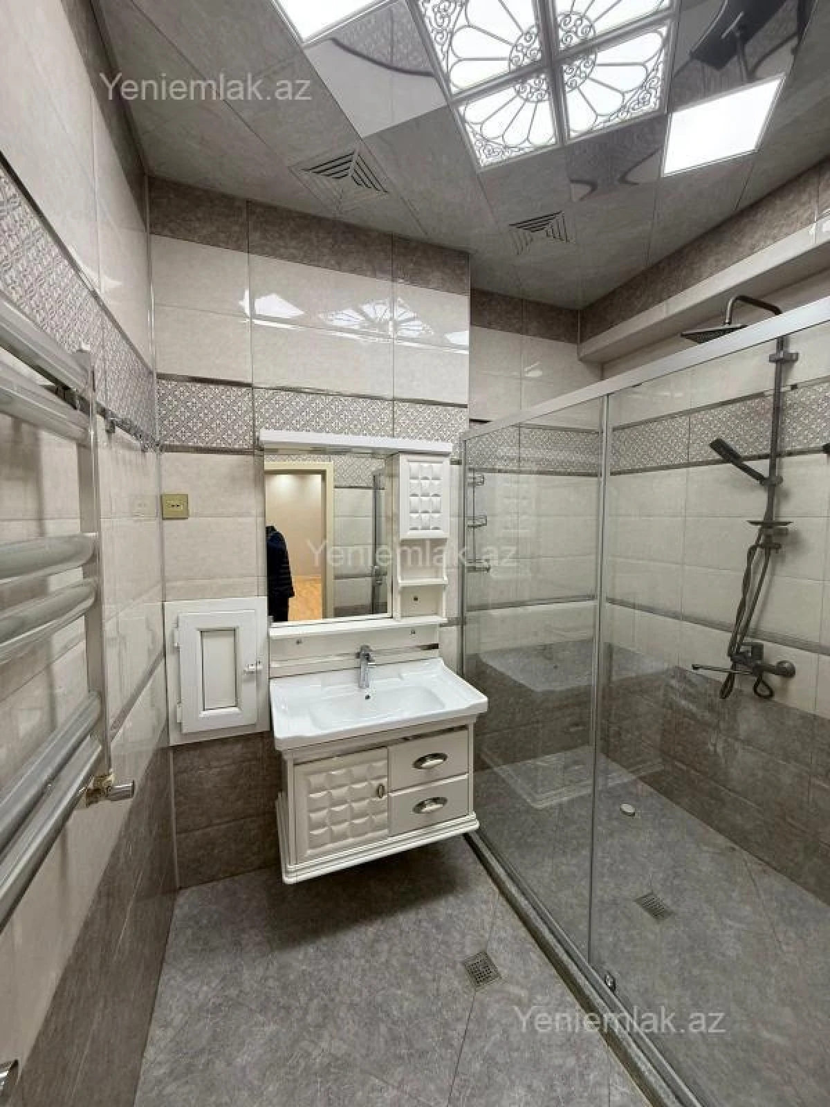 Satılır 2 otaqlı yeni tikili 86 m²