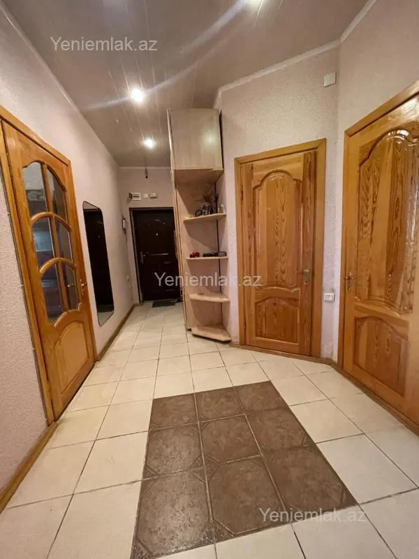 Satılır 3 otaqlı yeni tikili 81 m²