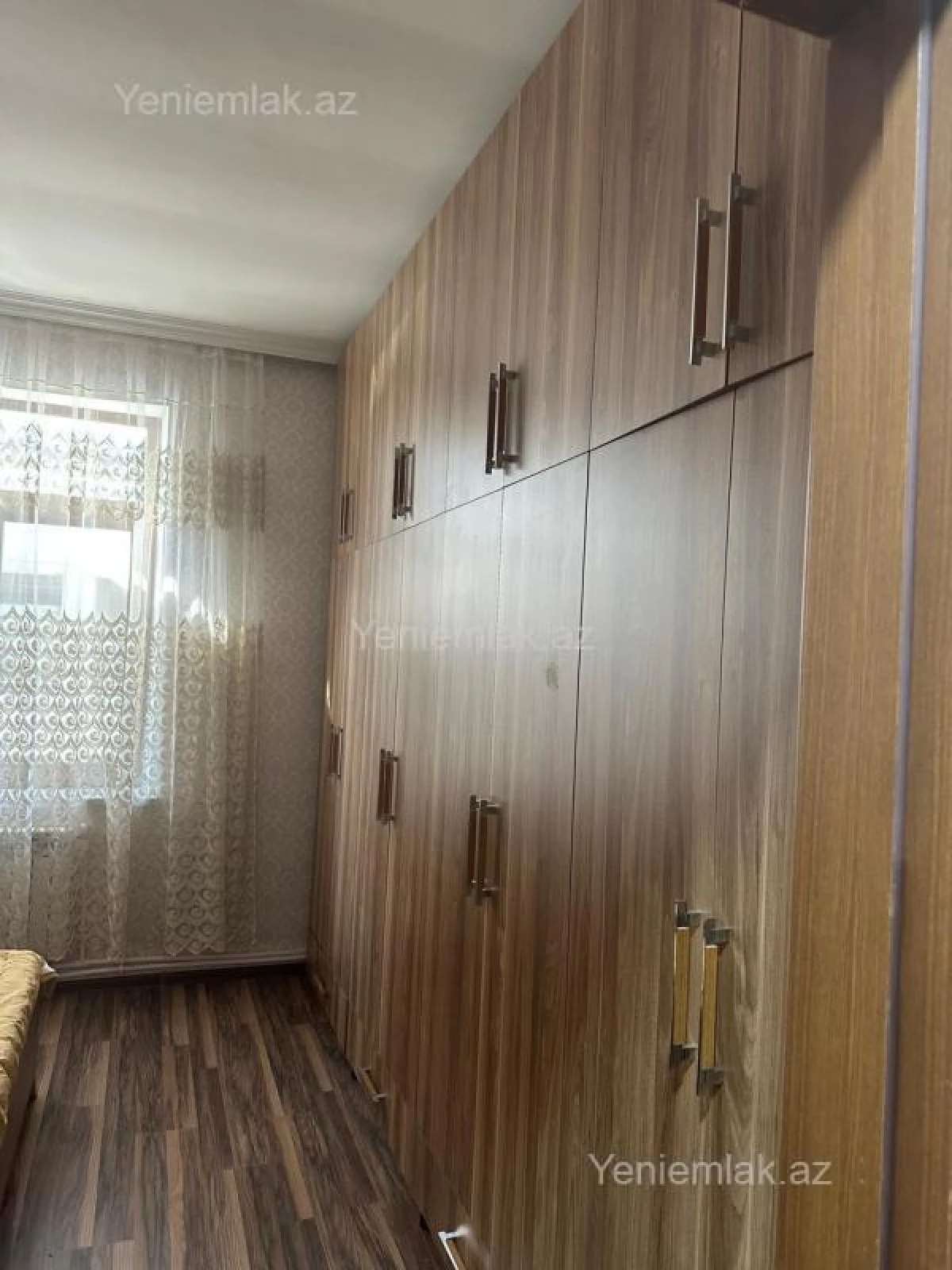 Satılır 2 otaqlı köhnə tikili 60 m²