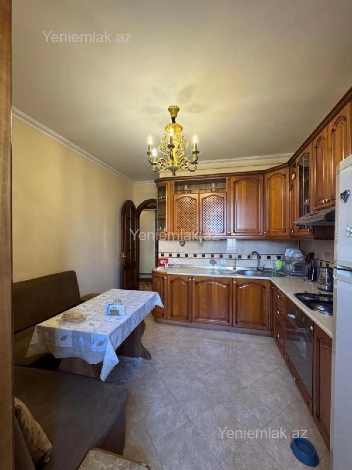 Satılır 2 otaqlı köhnə tikili 60 m²