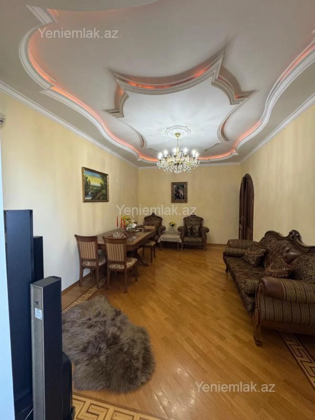 Satılır 2 otaqlı köhnə tikili 60 m²