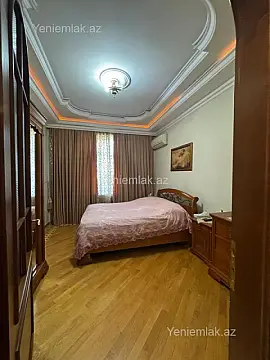 Satılır 2 otaqlı köhnə tikili 60 m²