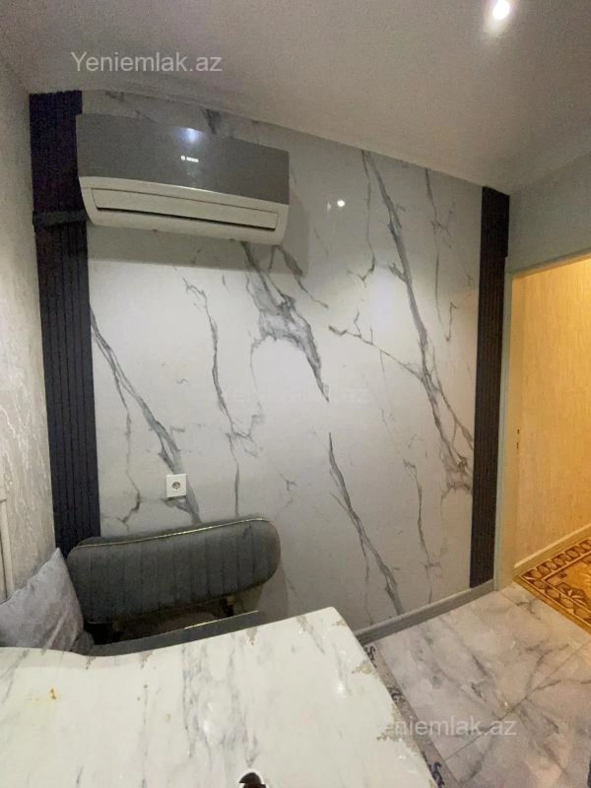 Satılır 5 otaqlı köhnə tikili 120 m²